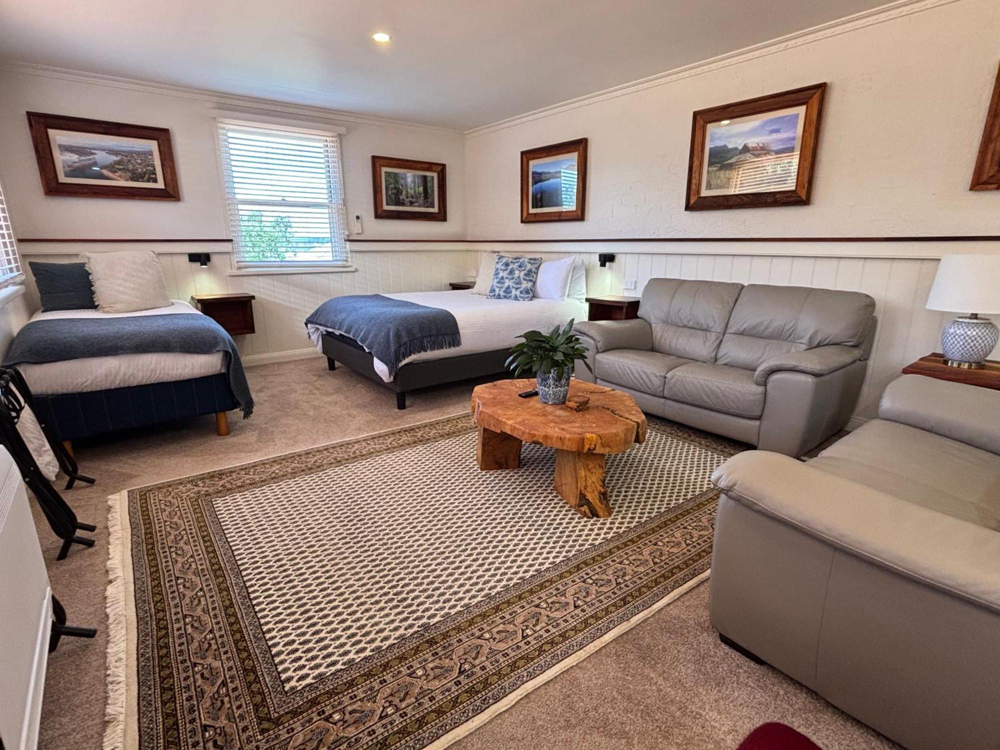 Silwood Apartment Fully Self Contained With Kitchen And Laundry デボンポート エクステリア 写真
